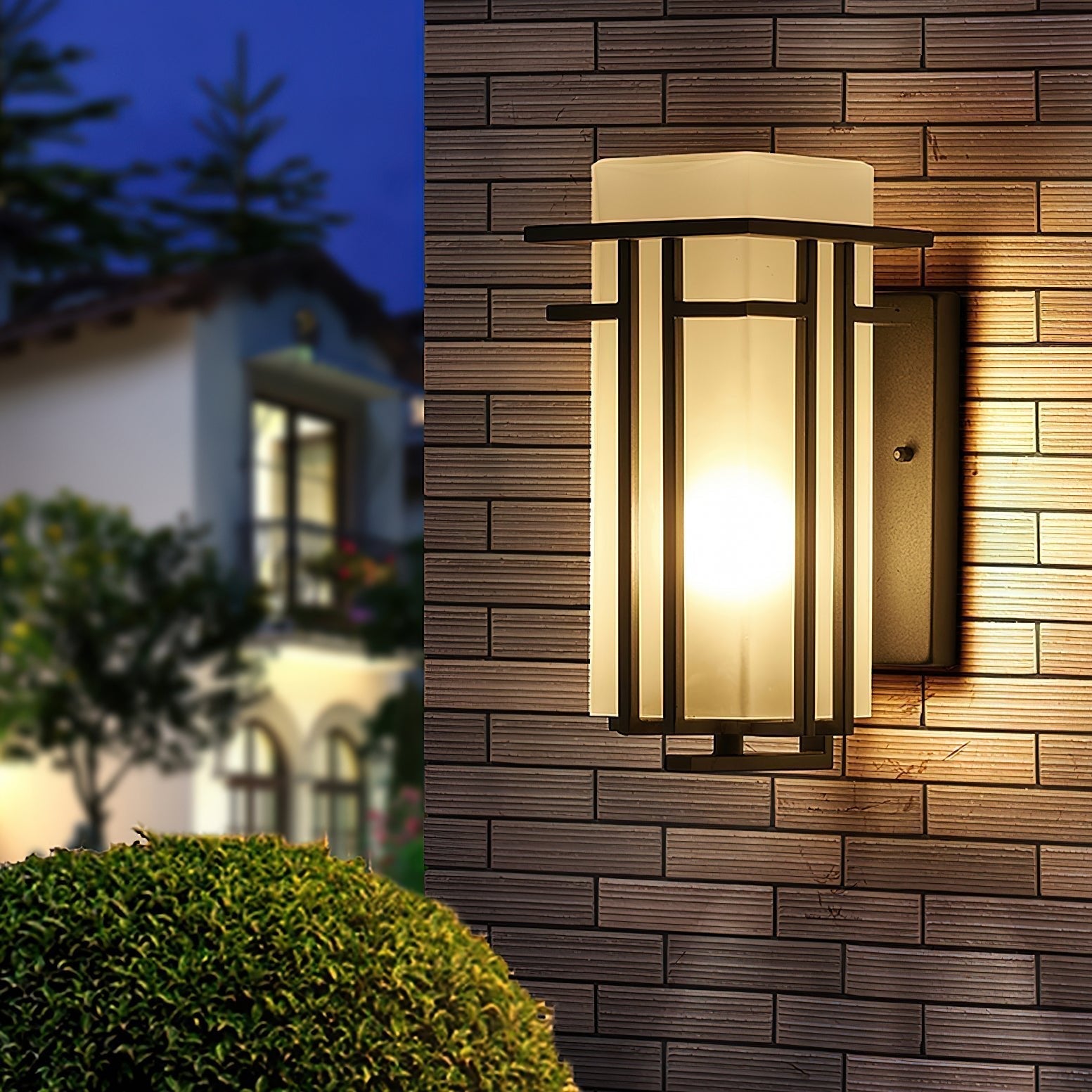 Linden Outdoor Wall Lamp – Elegant Iron Exterior Wall Light with LED Compatibility, Moisture Resistant for Outdoor Use 4