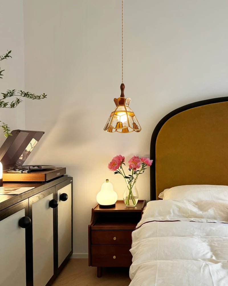 Tiffany Stained Glass Pendant Light | Vintage Kitchen Pendant Lighting | Elegant Glass Hanging Lights | Unique Decorative Ceiling Fixture | Stylish Tiffany Pendant Lamp 4