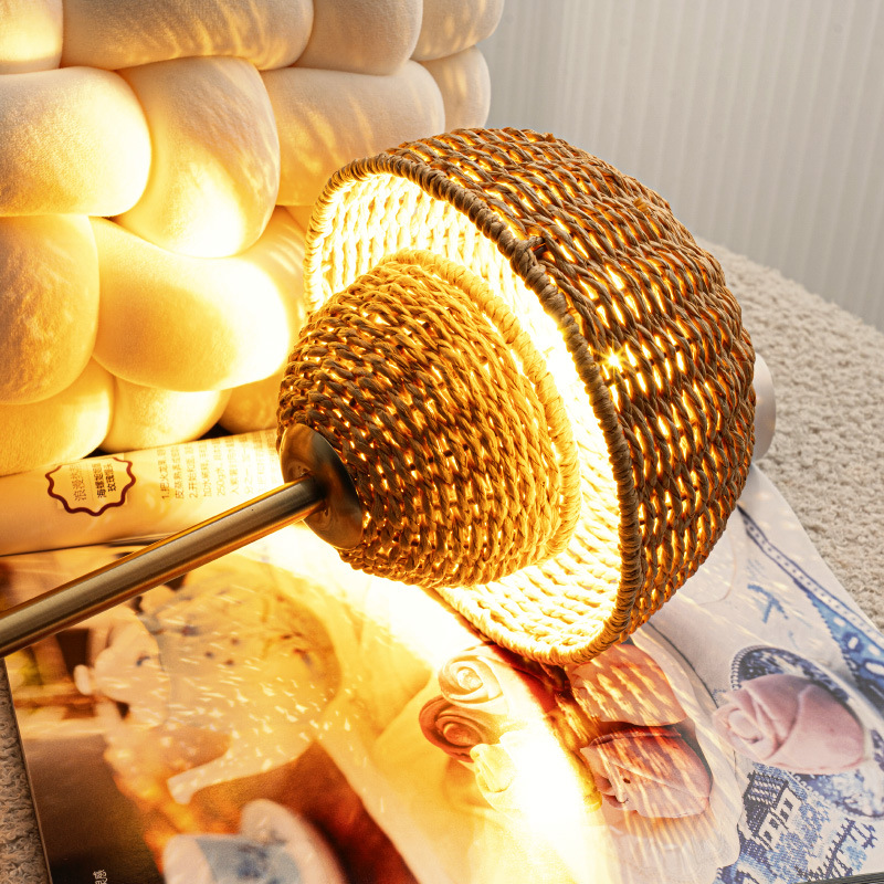 Bamboo LED Table Lamp with USB Power – Eco-Friendly Bedside and Desk Lamp for Bedroom Ambiance 4
