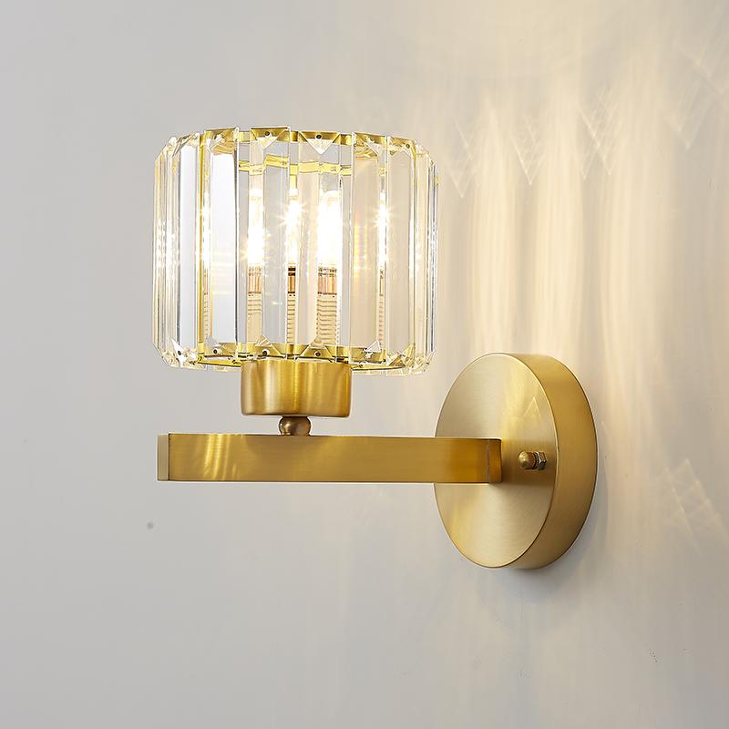 Mid-Century Modern Crystal Wall Sconce, Brass Finish, Elegant 1 Light Wall Lamp for Bathroom and Living Room Lighting 4