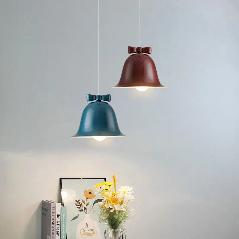 Modern Curved Pendant Light – Elegant Ceiling Fixture for Dining and Living Spaces 1