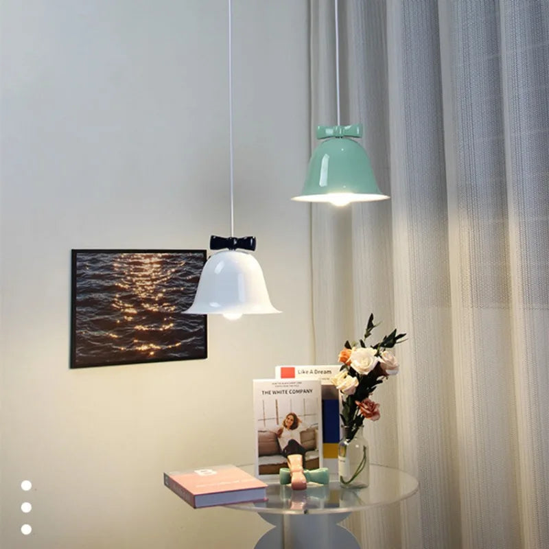 Modern Curved Pendant Light – Elegant Ceiling Fixture for Dining and Living Spaces 2