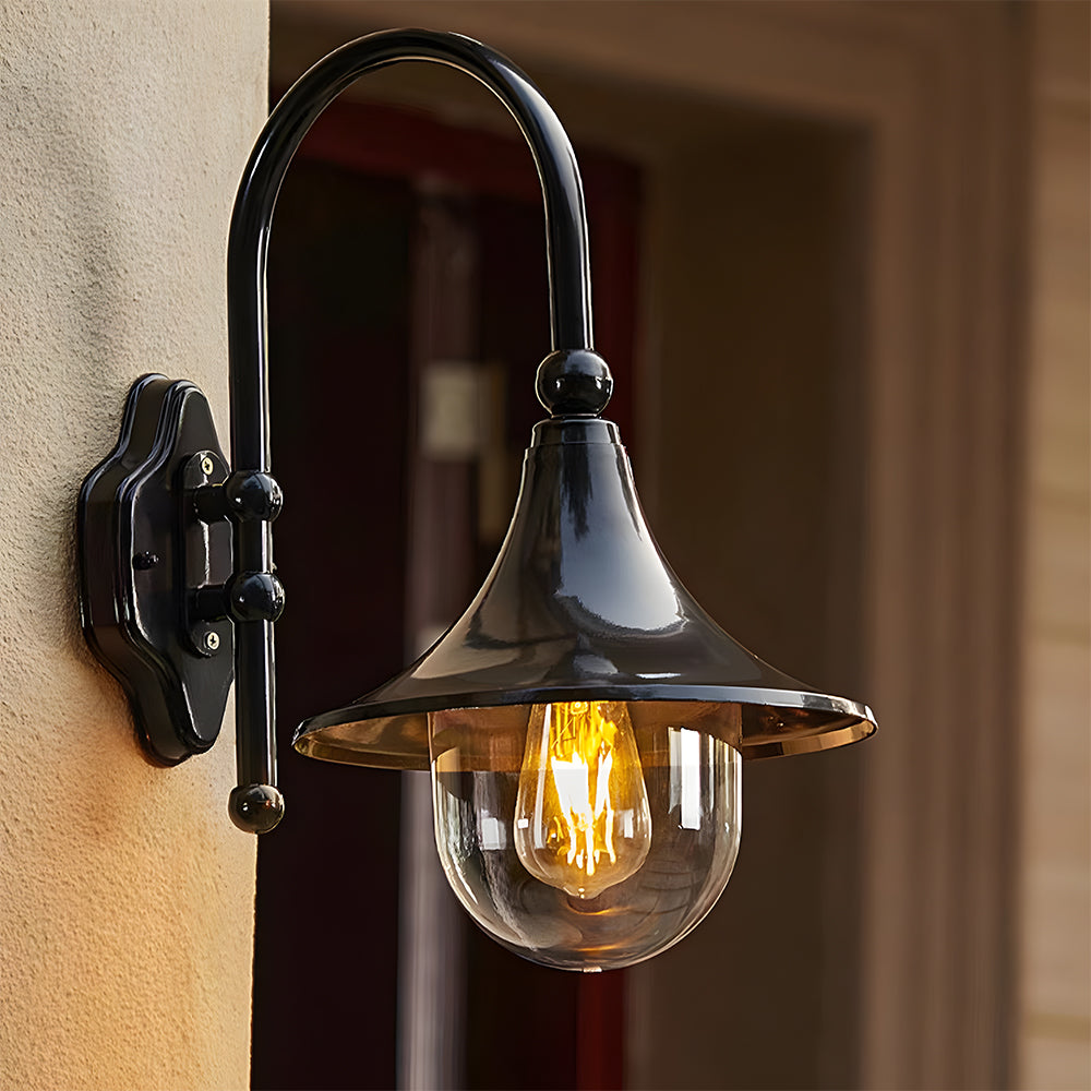 Vintage Black Outdoor Wall Light - IP54 Rated Lantern for Patios and Garden Walls 1